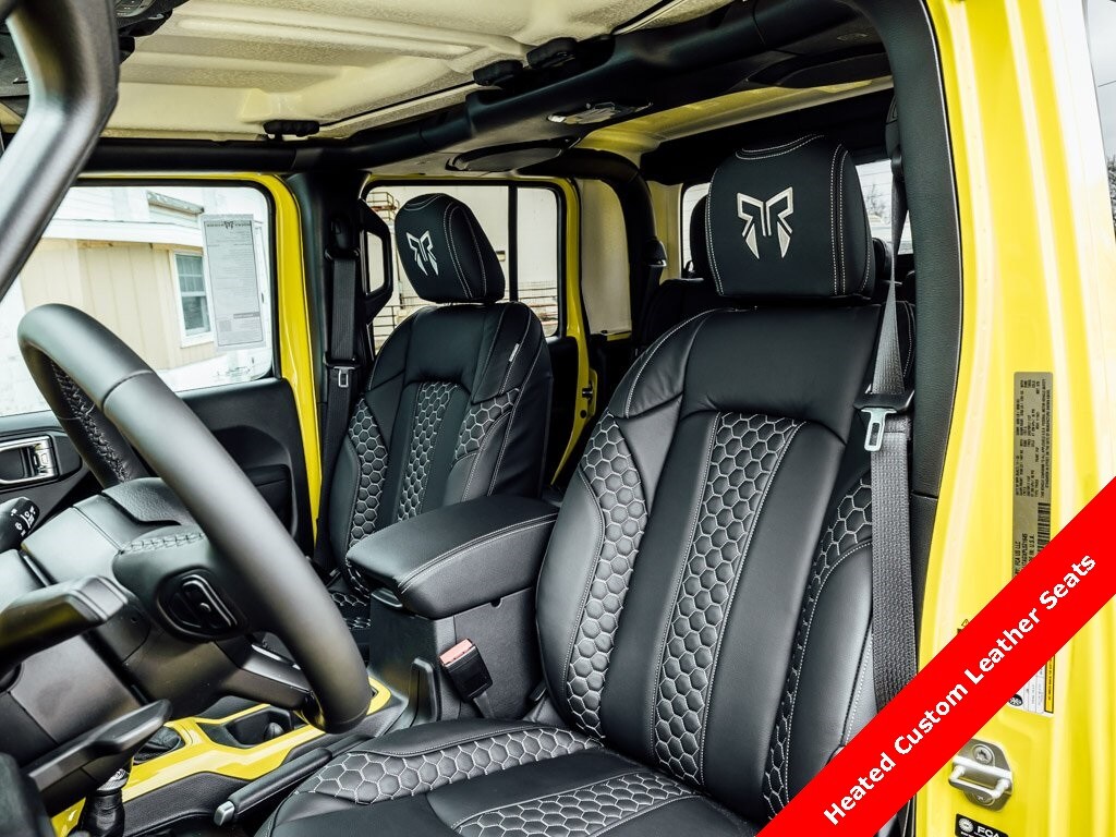 2023 Jeep Gladiator Sport S photo 2