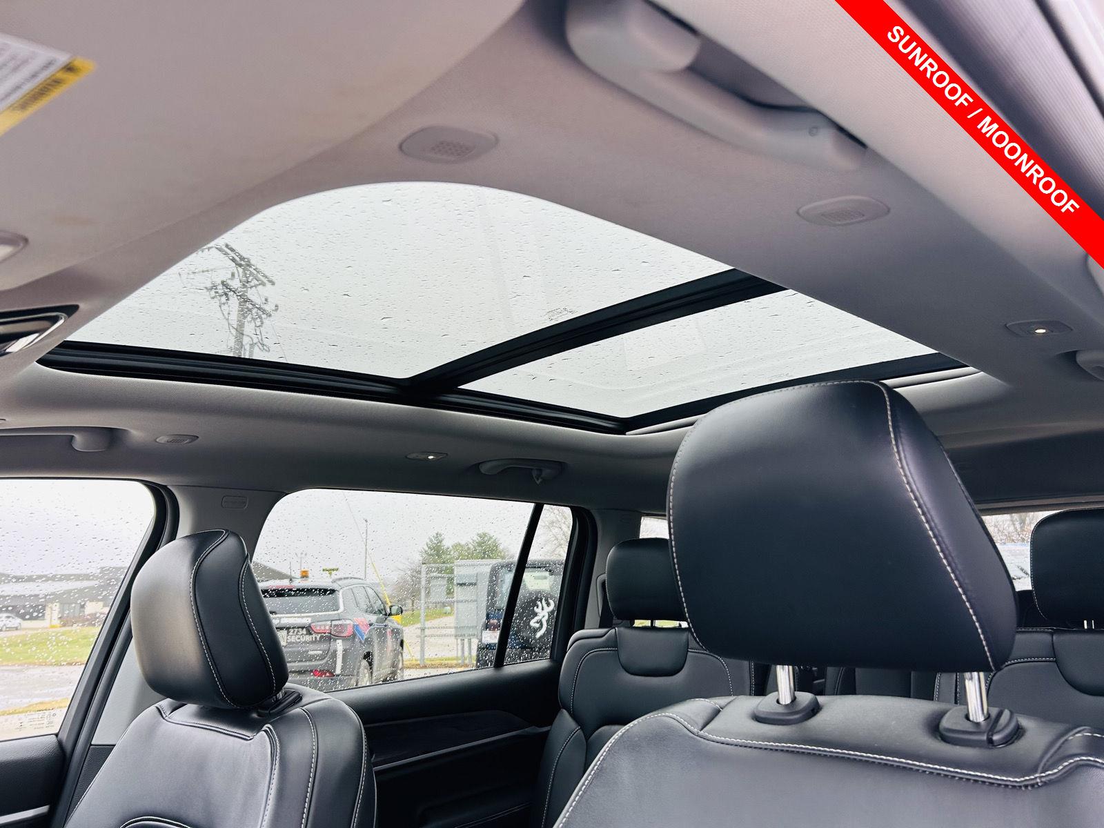 2022 Jeep Grand Cherokee Limited photo 4