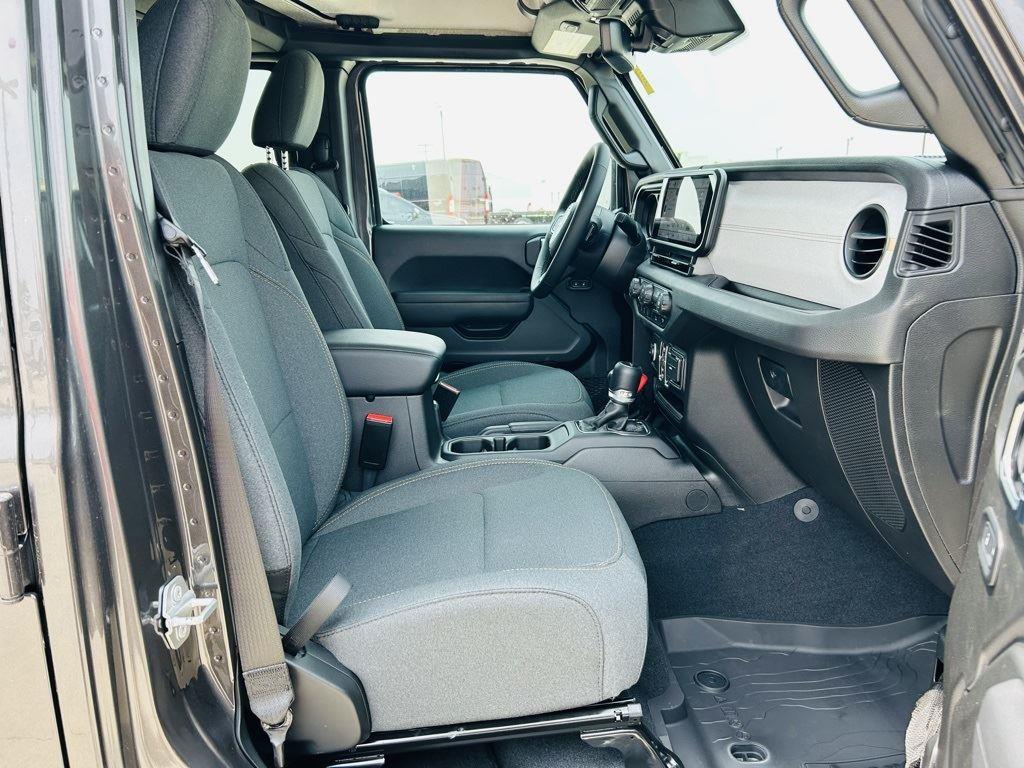 2025 Jeep Gladiator Sport S - Photo 31