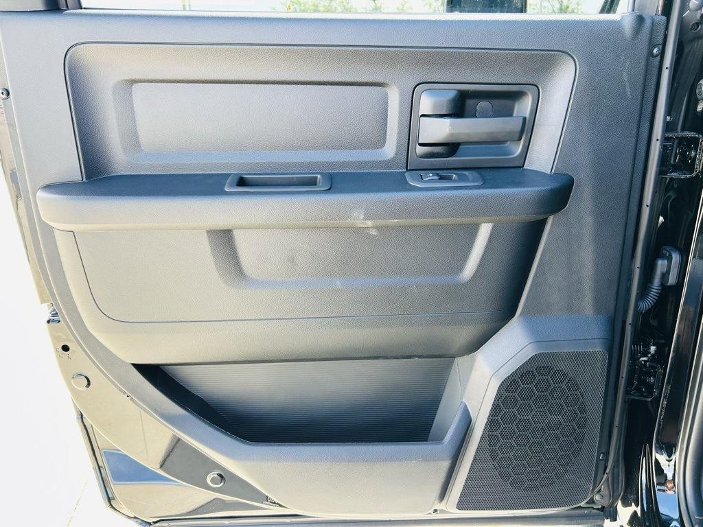 2025 RAM 2500 Tradesman - Photo 24