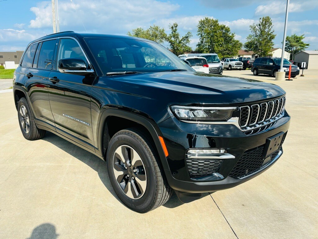 2024 Jeep Grand Cherokee Base 4xe photo 2