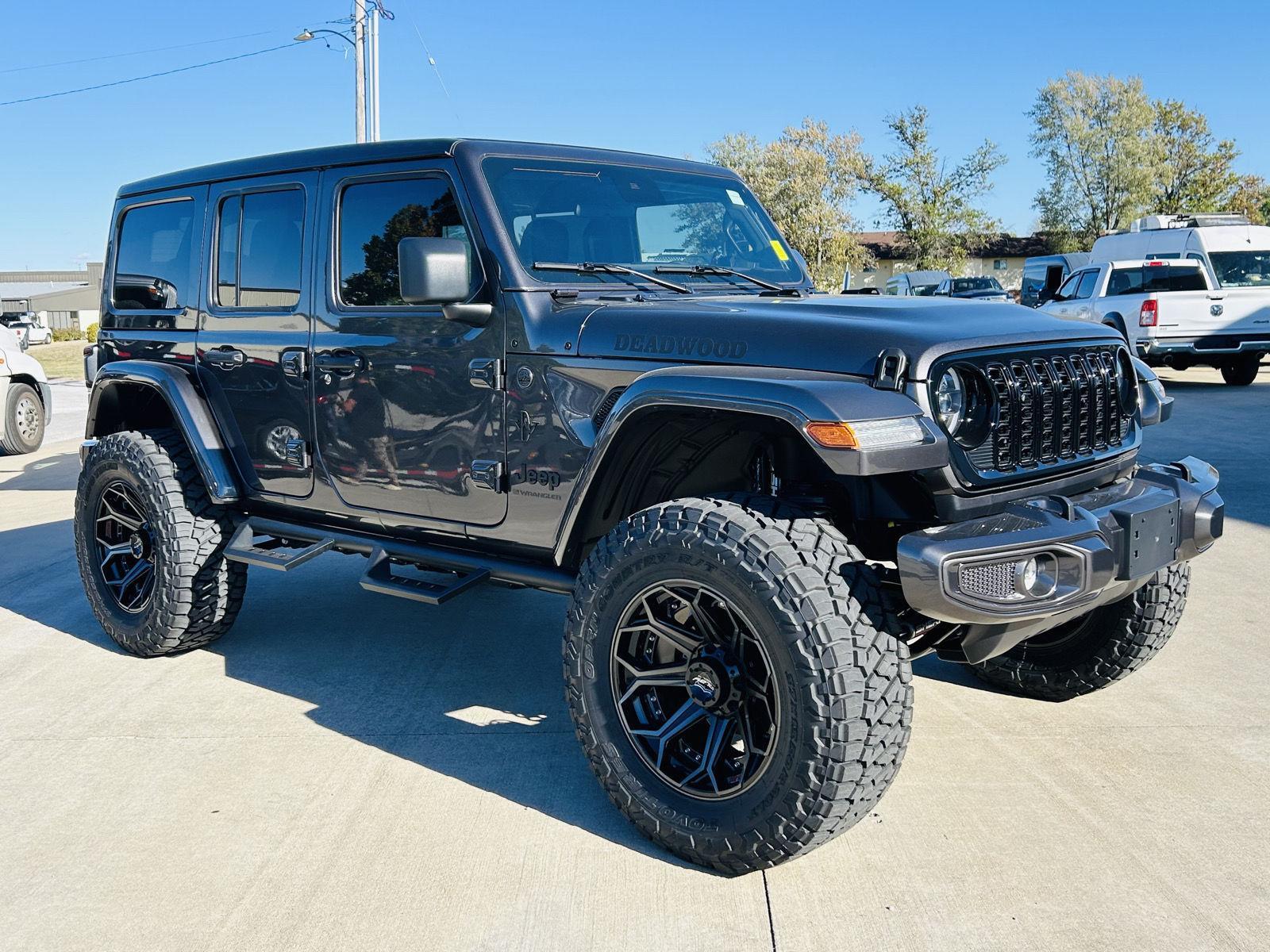 2025 Jeep Wrangler Willys photo 2