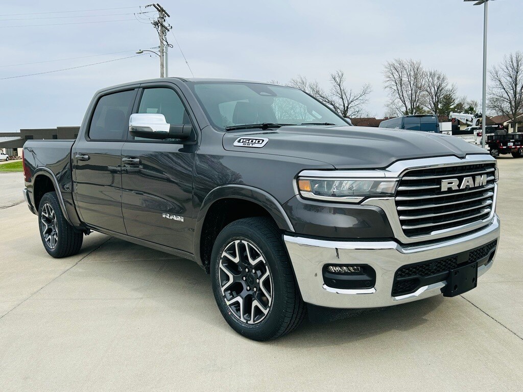 2025 Ram 1500 Laramie photo 2