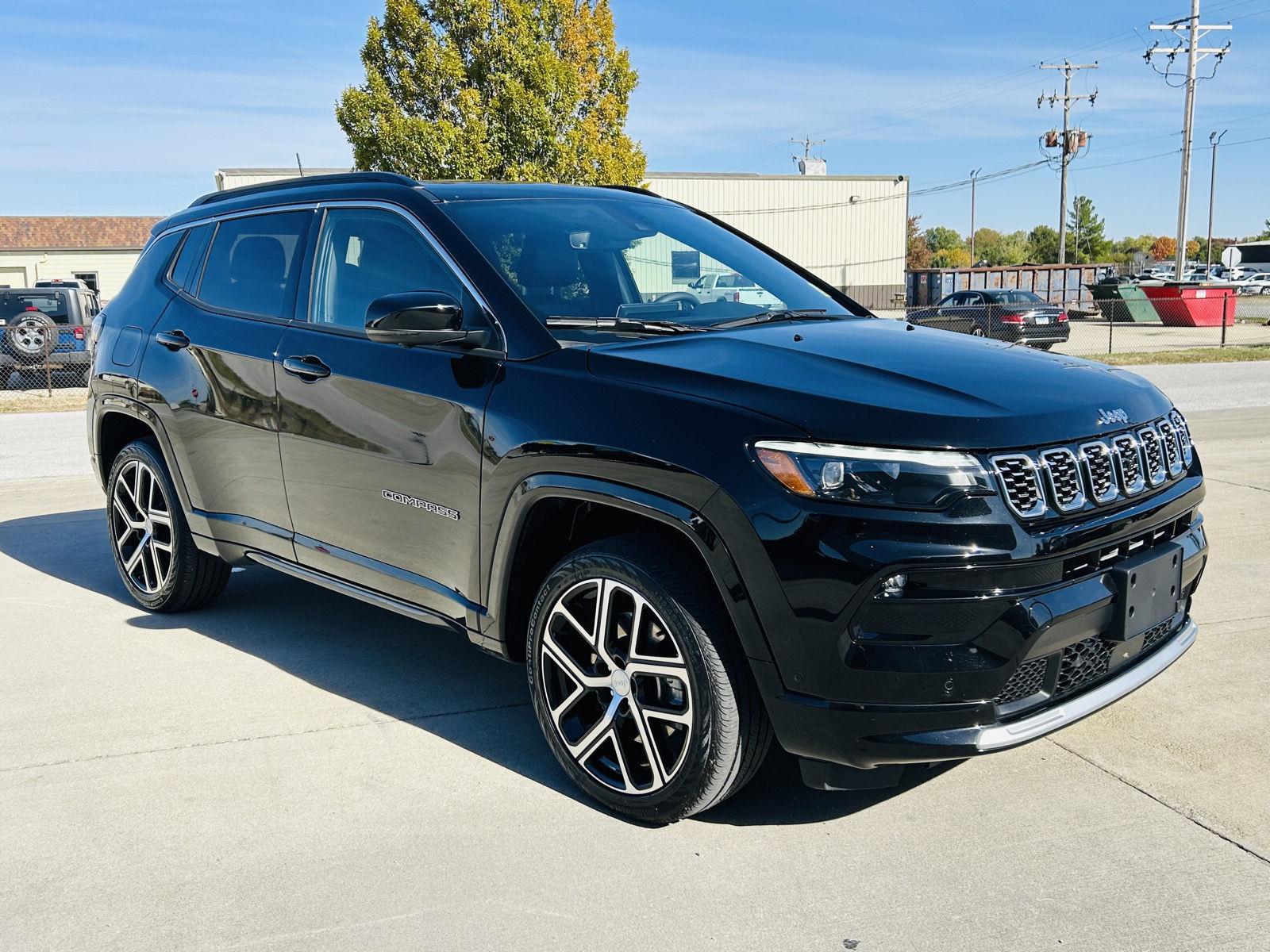 2024 Jeep Compass Limited photo 2