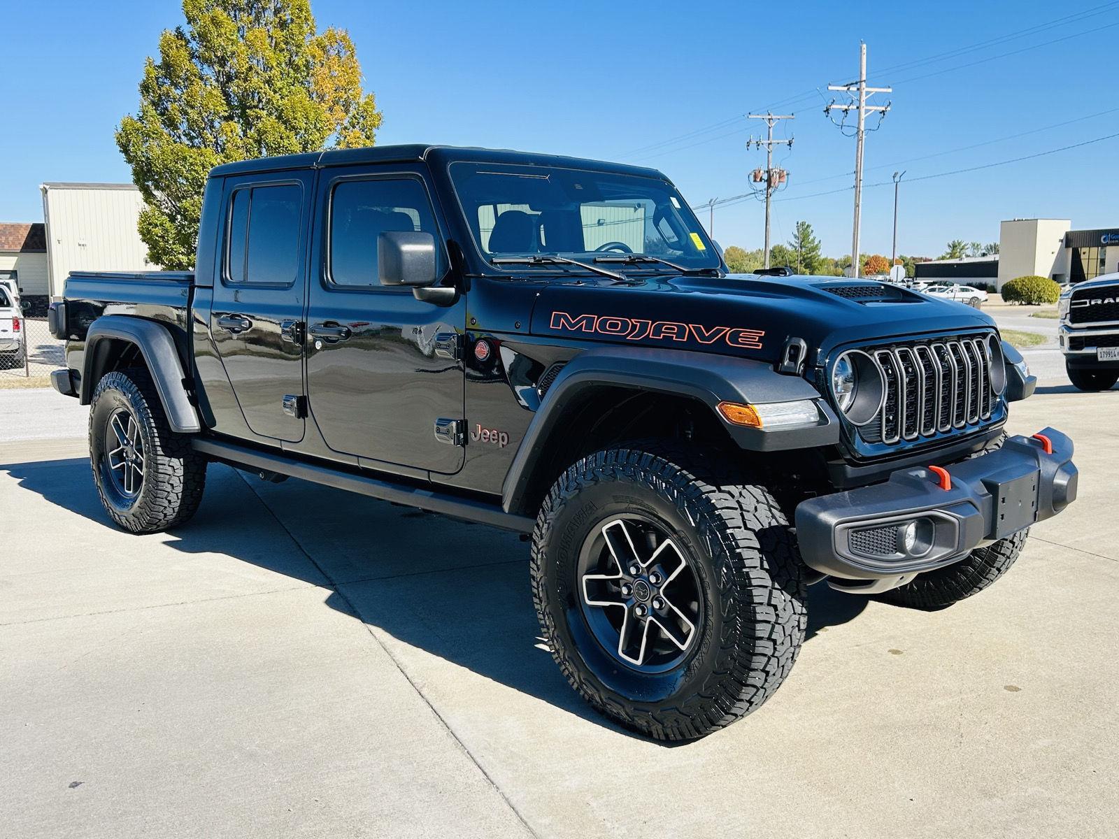 2024 Jeep Gladiator Mojave photo 2