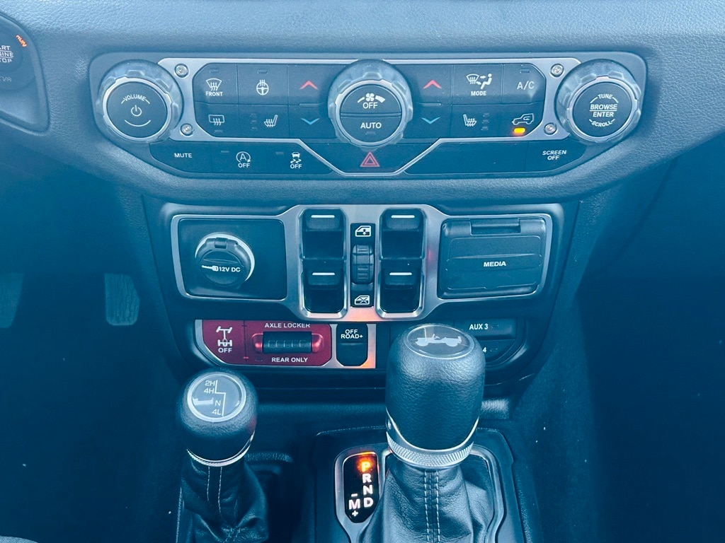 2025 Jeep Wrangler 4-Door Willys - Photo 22