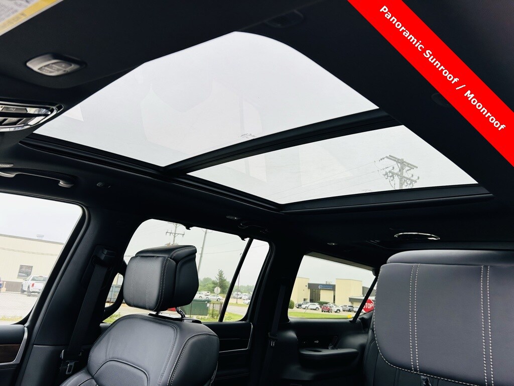 2024 Jeep Grand Wagoneer L Base photo 3