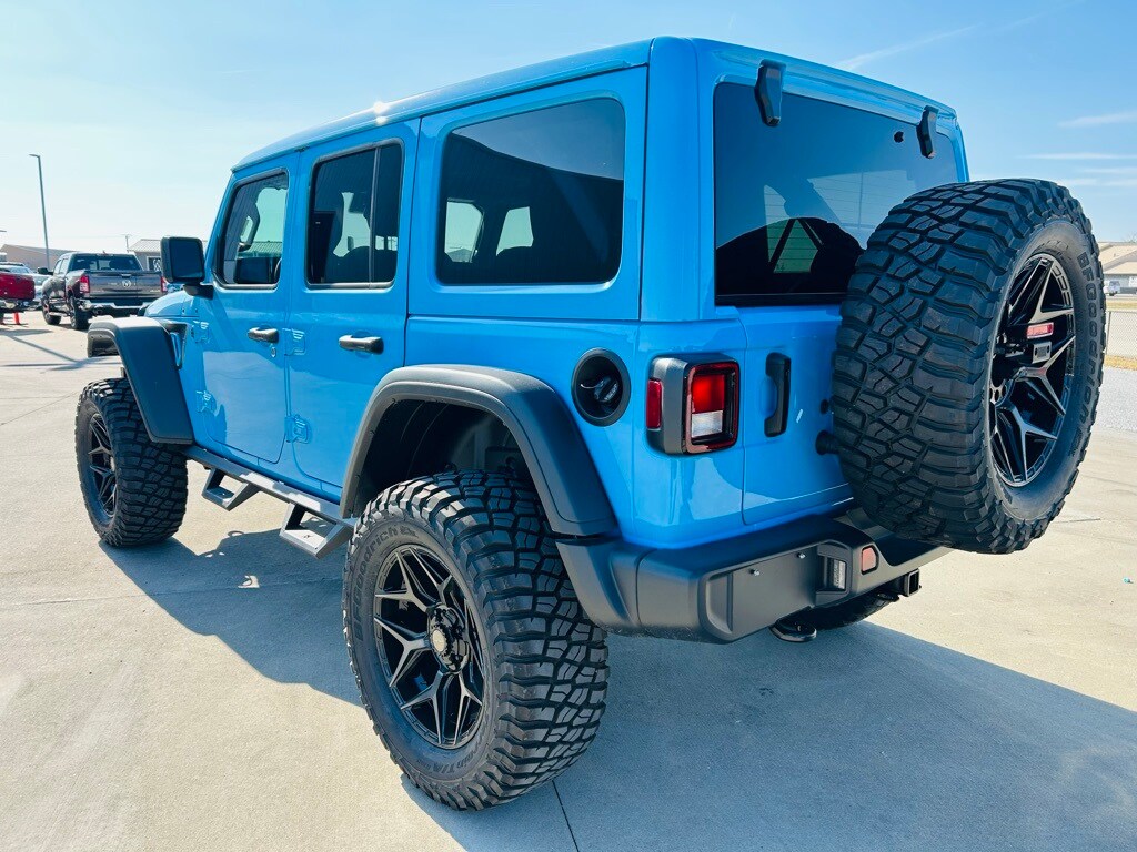 2025 Jeep Wrangler 4-Door Willys - Photo 36