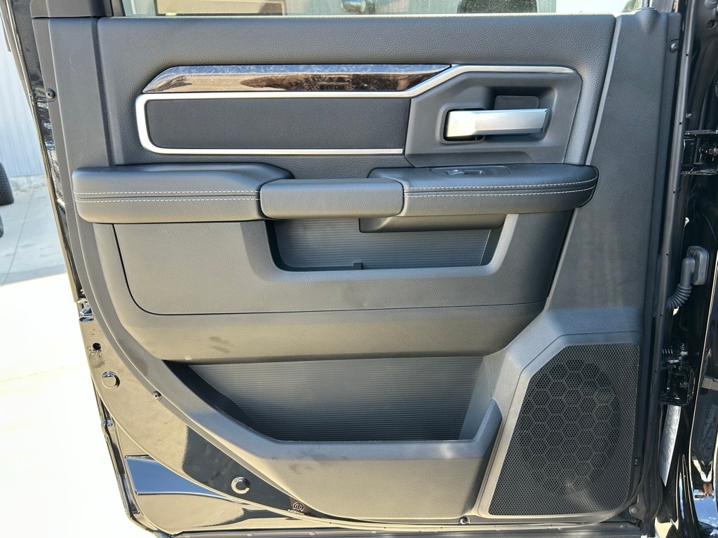 2025 RAM 2500 Big Horn - Photo 30