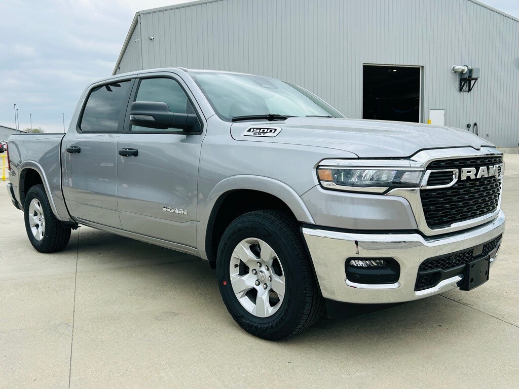 2025 Ram 1500 Big Horn Lone Star photo 2