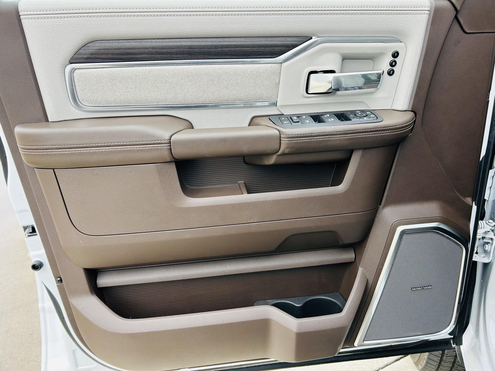2026 RAM 3500 Laramie - Photo 16