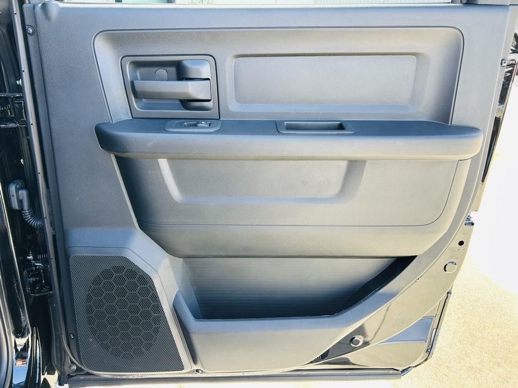 2025 RAM 2500 Tradesman - Photo 27