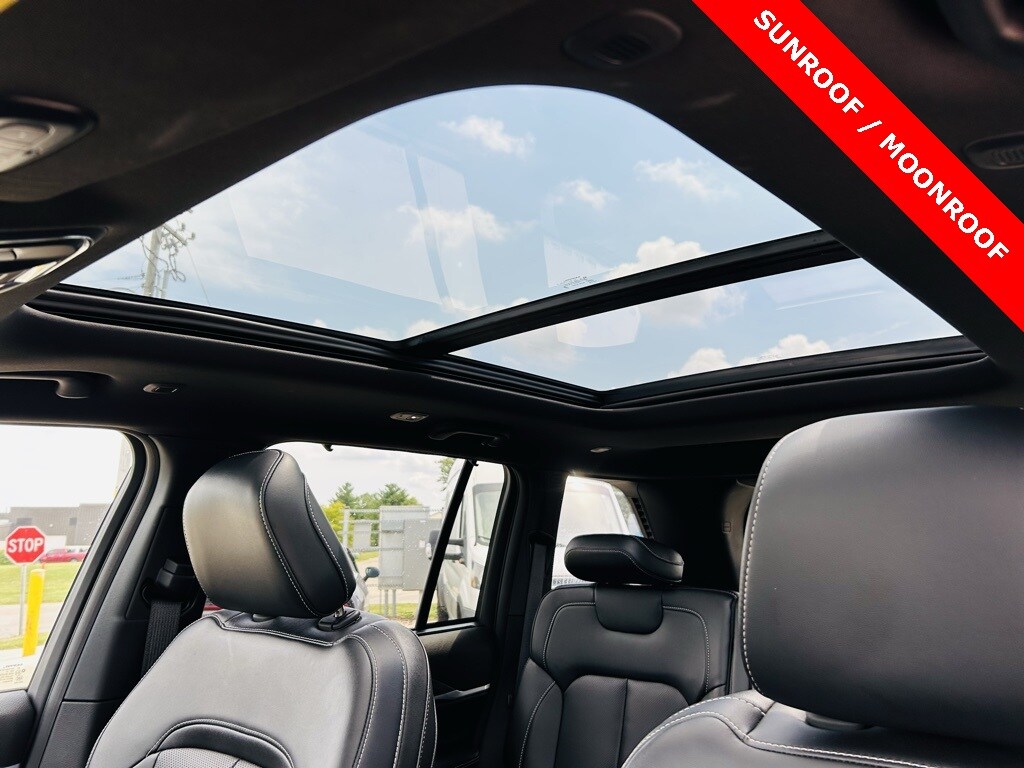 2024 Jeep Grand Cherokee Limited photo 4