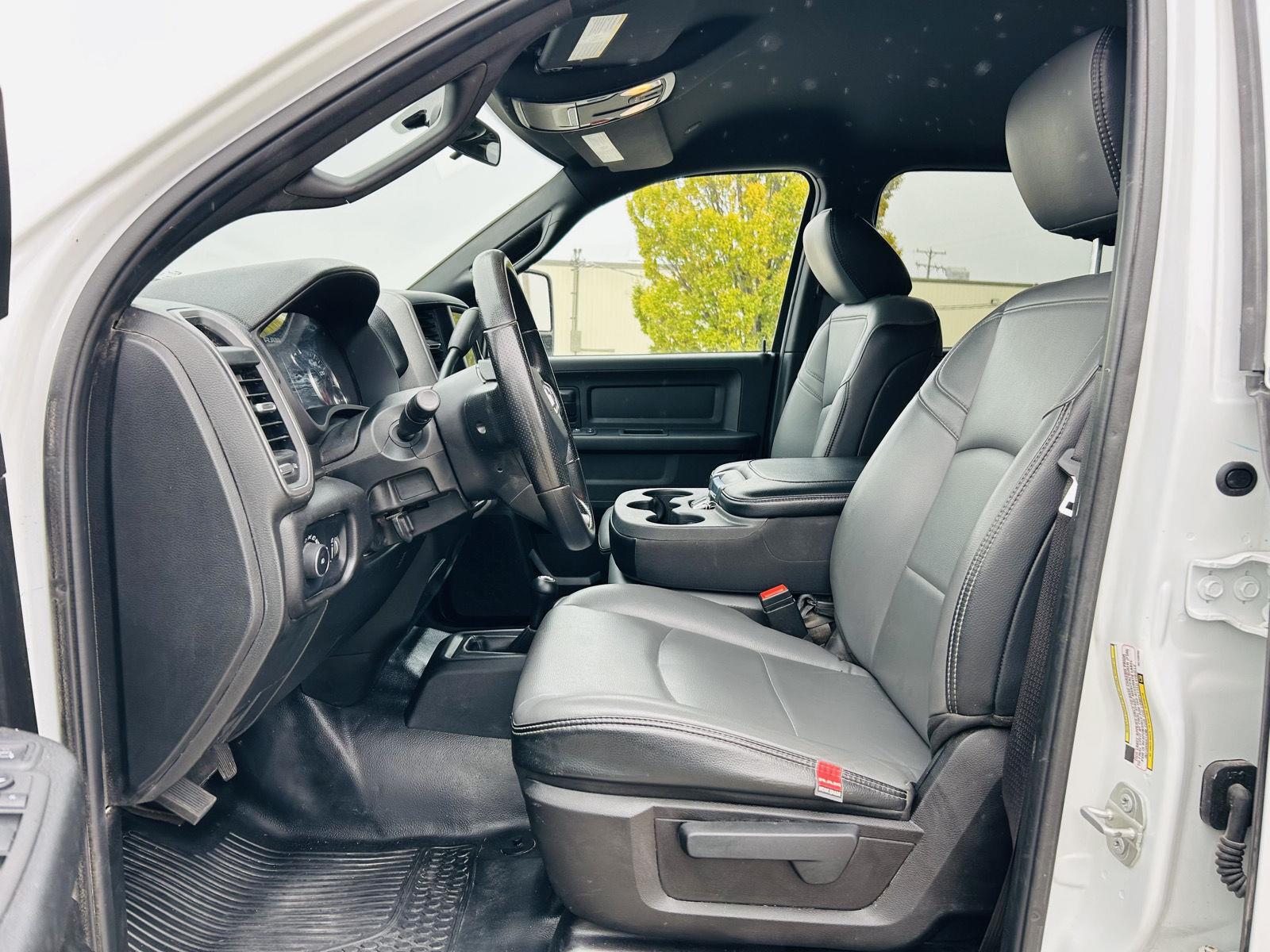 2024 Ram 3500 Tradesman photo 3