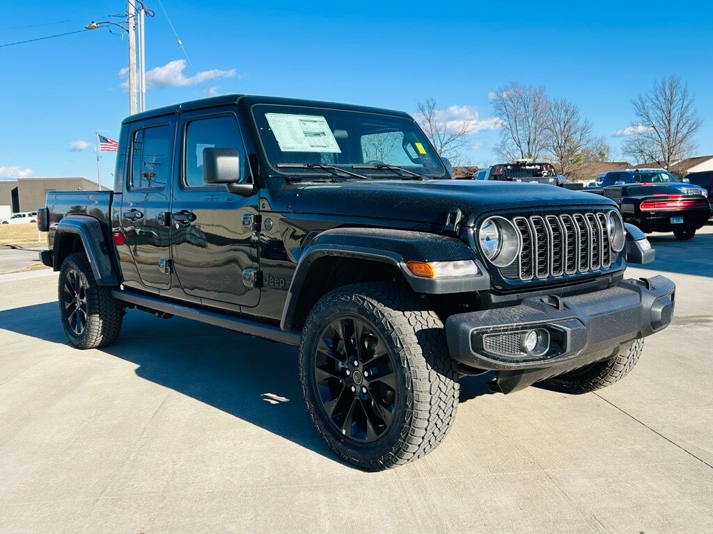 2025 Jeep Gladiator Sport photo 2