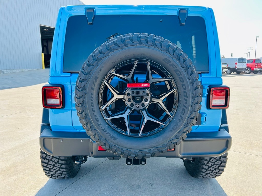 2025 Jeep Wrangler 4-Door Willys - Photo 37