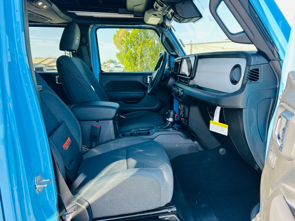 2025 Jeep Wrangler 4-Door Willys - Photo 32