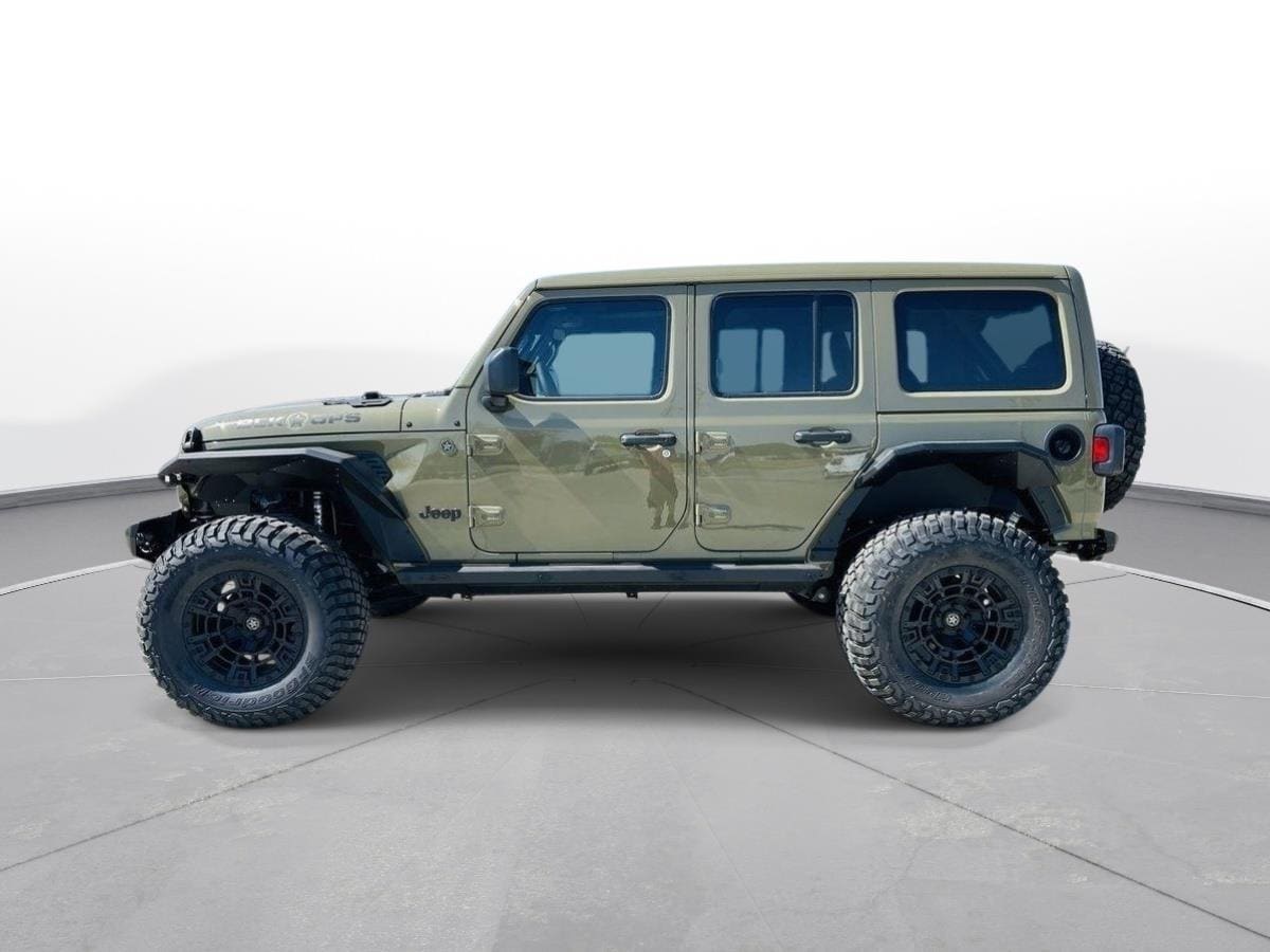 2025 Jeep Wrangler 4-Door Willys - Photo 44