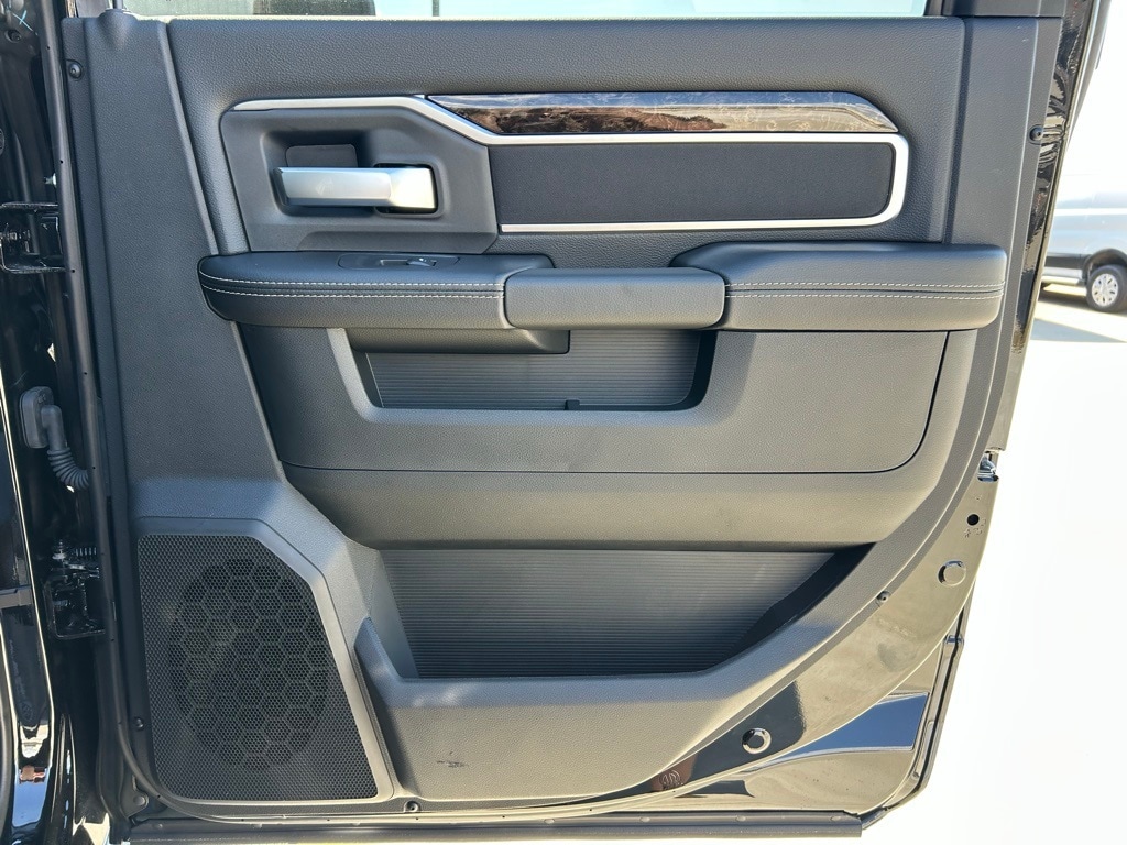 2025 RAM 2500 Big Horn - Photo 33