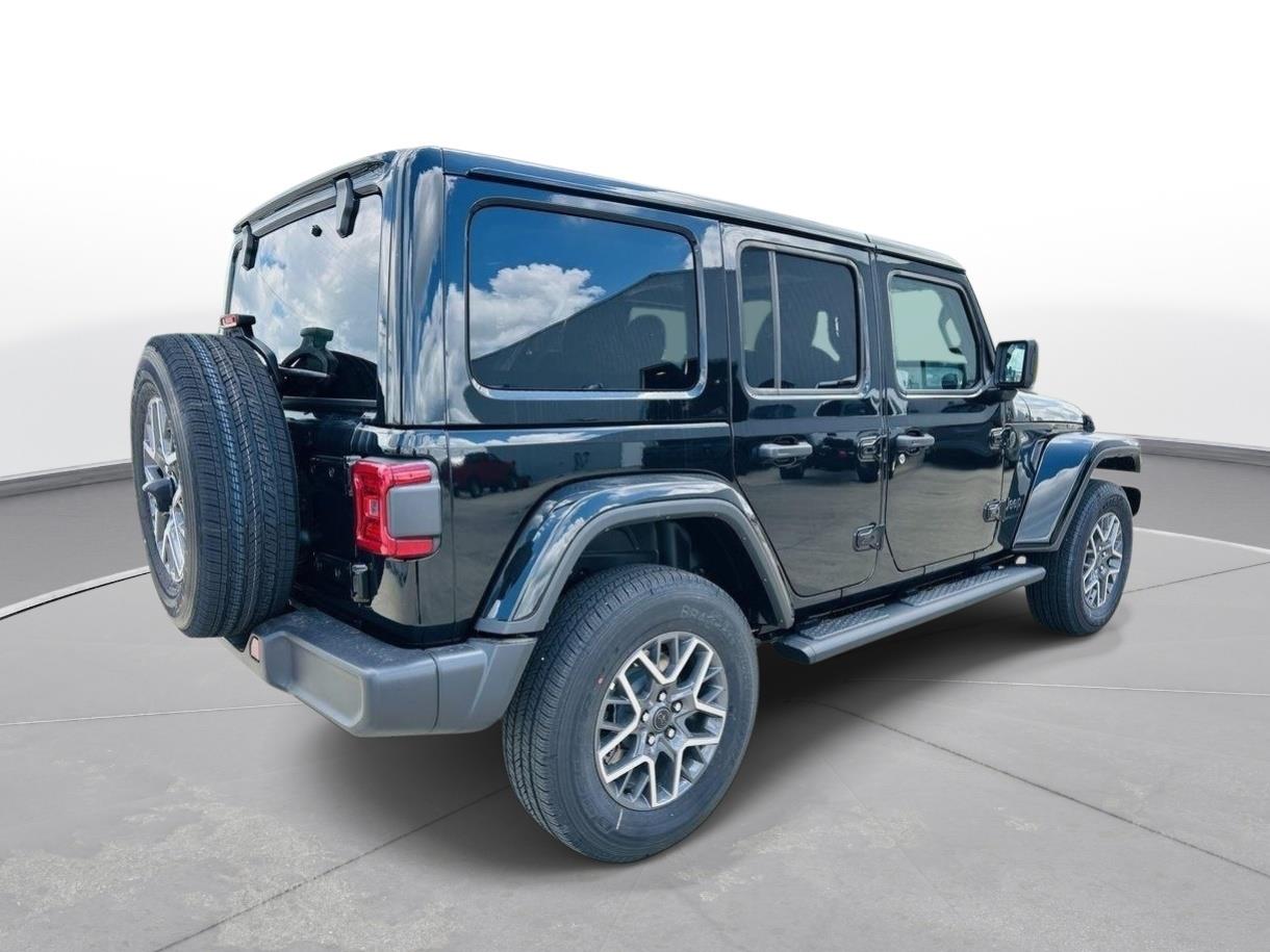 2025 Jeep Wrangler 4-Door Sahara - Photo 35