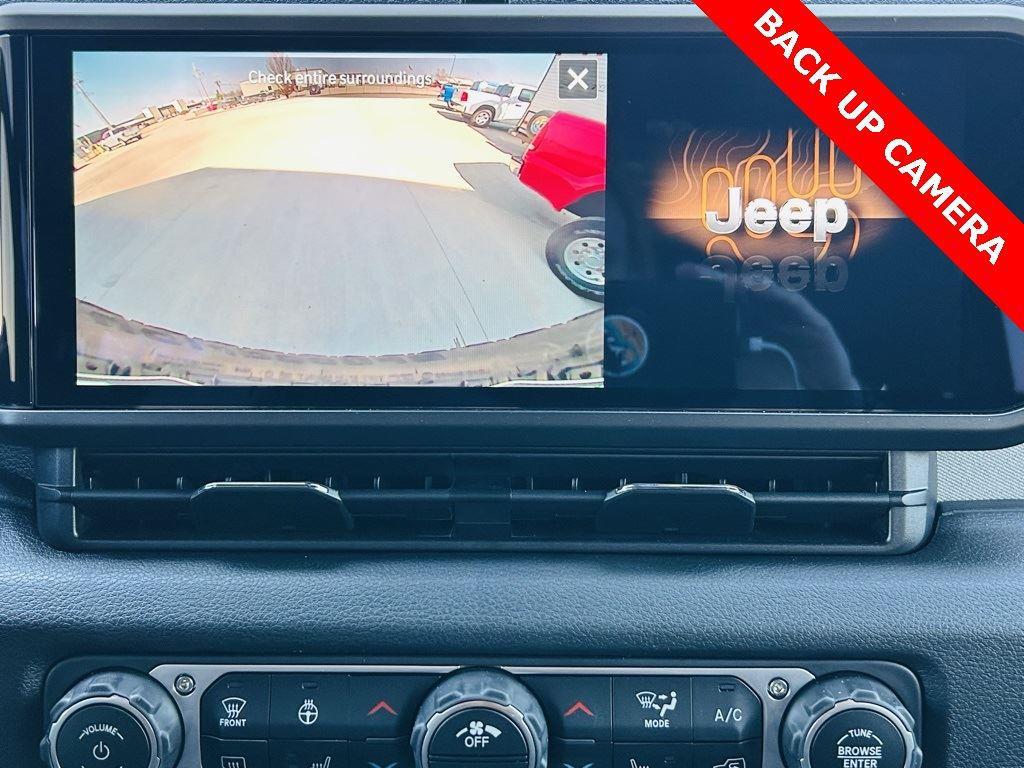 2025 Jeep Wrangler 4-Door Willys - Photo 19