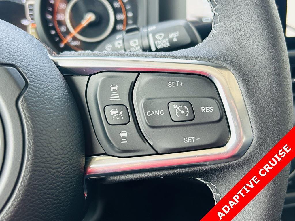 2025 Jeep Wrangler 4-Door Sahara - Photo 6