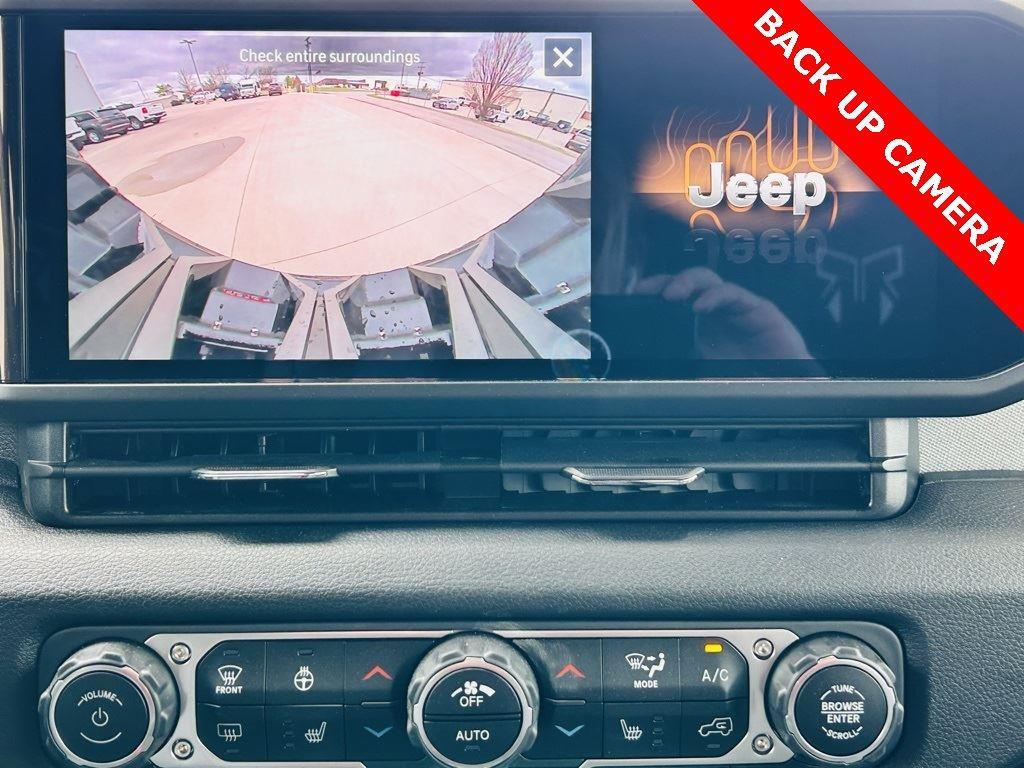 2025 Jeep Wrangler 4-Door Willys - Photo 10