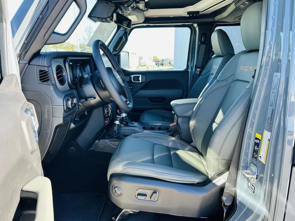 New 2025 Jeep Gladiator Mojave X Pickup