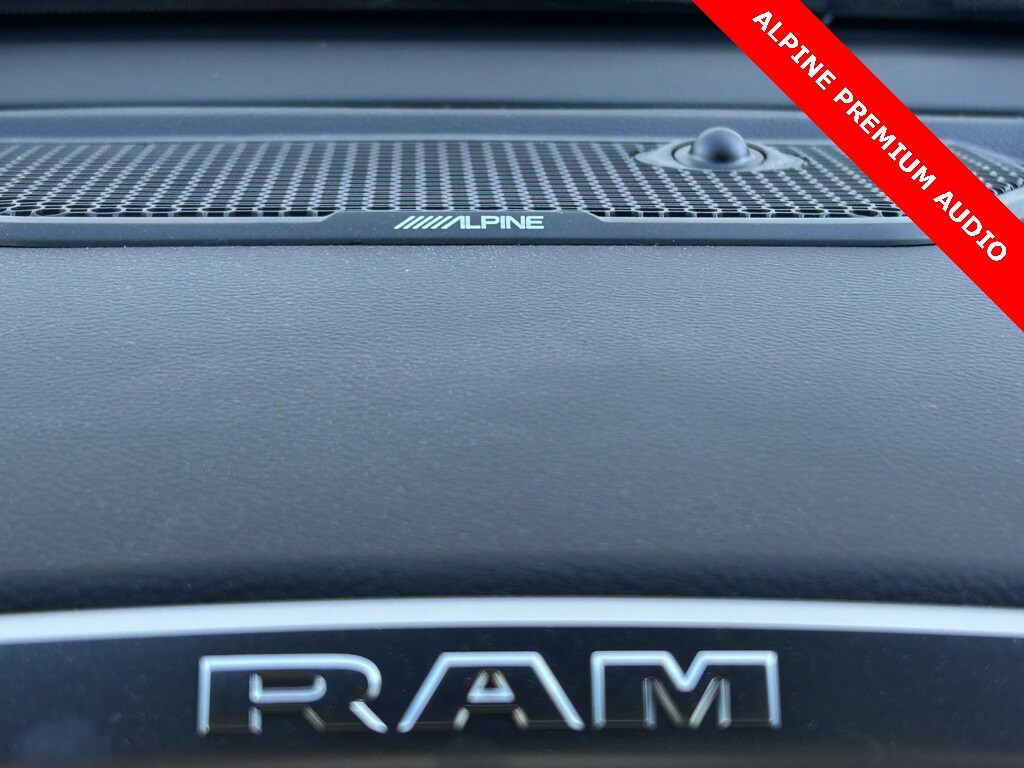 2025 Ram 1500 Big Horn Lone Star photo 4