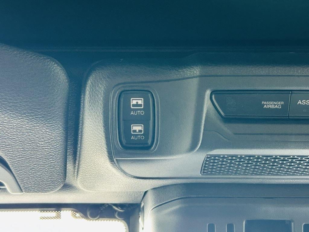 2025 Jeep Wrangler 4-Door Willys - Photo 6