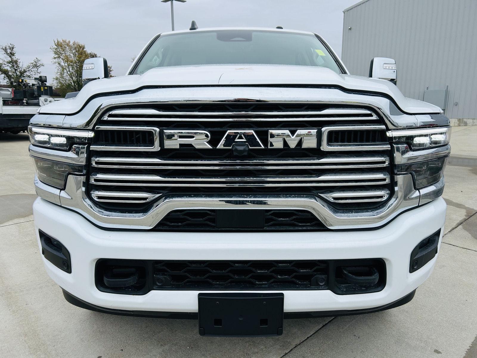 2026 RAM 3500 Laramie - Photo 36