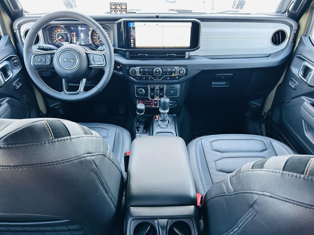 2025 Jeep Wrangler 4-Door Willys - Photo 34