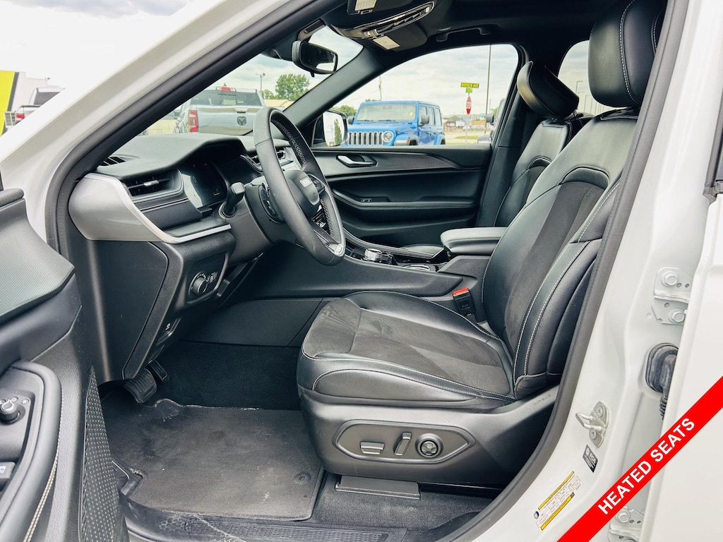 Certified 2023 Jeep Grand Cherokee L Altitude SUV
