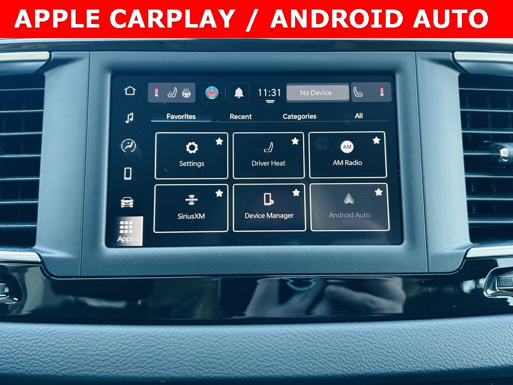 2022 Chrysler Voyager LX photo 3
