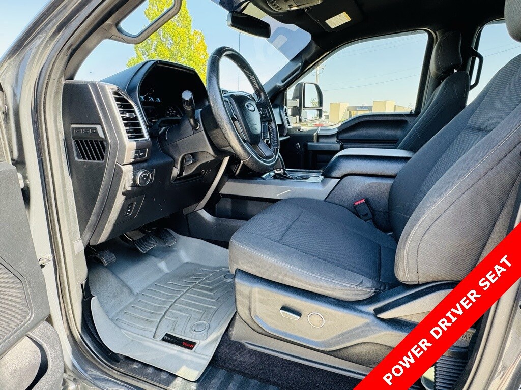 2016 Ford F-150 XLT photo 3