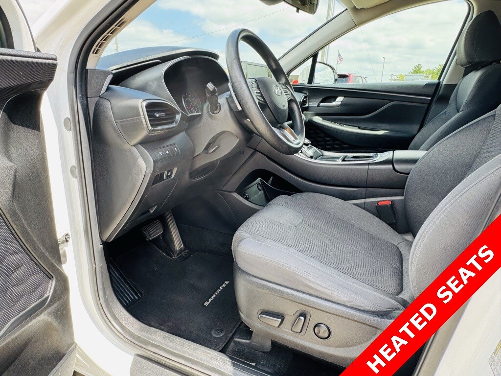 2022 Hyundai Santa Fe SEL photo 2
