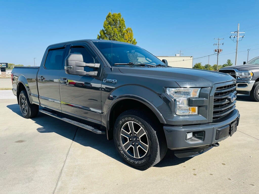 2016 Ford F-150 XLT photo 2