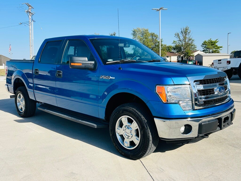 2013 Ford F-150 XLT photo 2