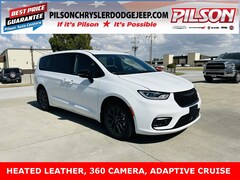 2026 Chrysler Pacifica Hybrid Hybrid Select Van Passenger Van