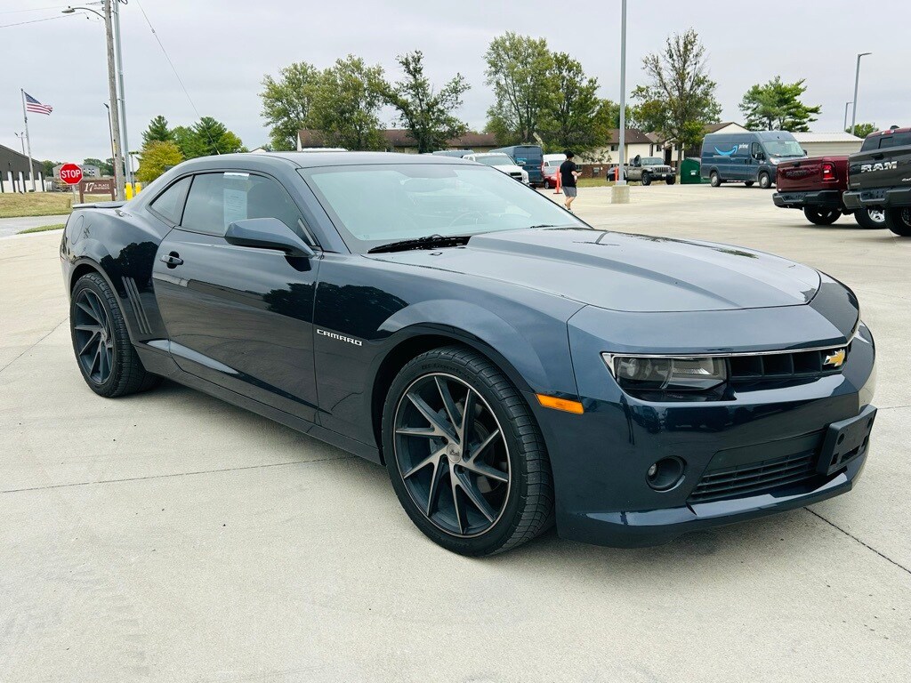 2014 Chevrolet Camaro 2LT photo 2