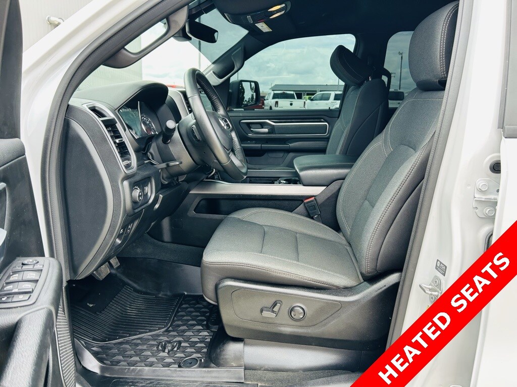 2022 Ram 1500 Big Horn Lone Star Night Edition photo 3