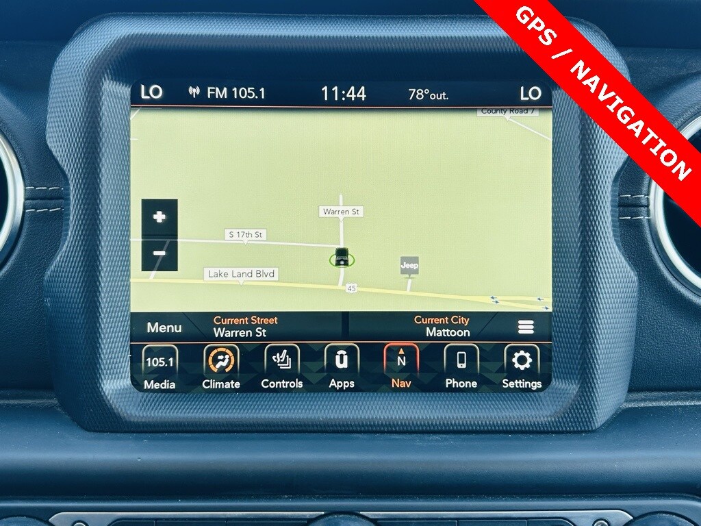 2020 Jeep Wrangler Unlimited Sahara photo 4