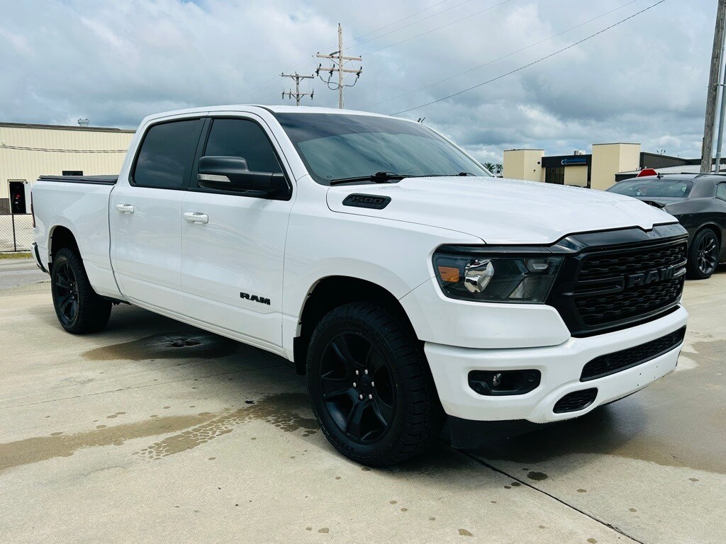 2022 Ram 1500 Big Horn Lone Star Night Edition photo 2