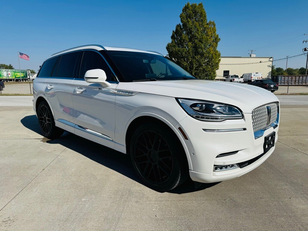 2021 Lincoln Aviator Reserve photo 2