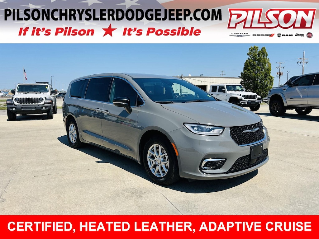 Certified 2025 Chrysler Pacifica Select Van