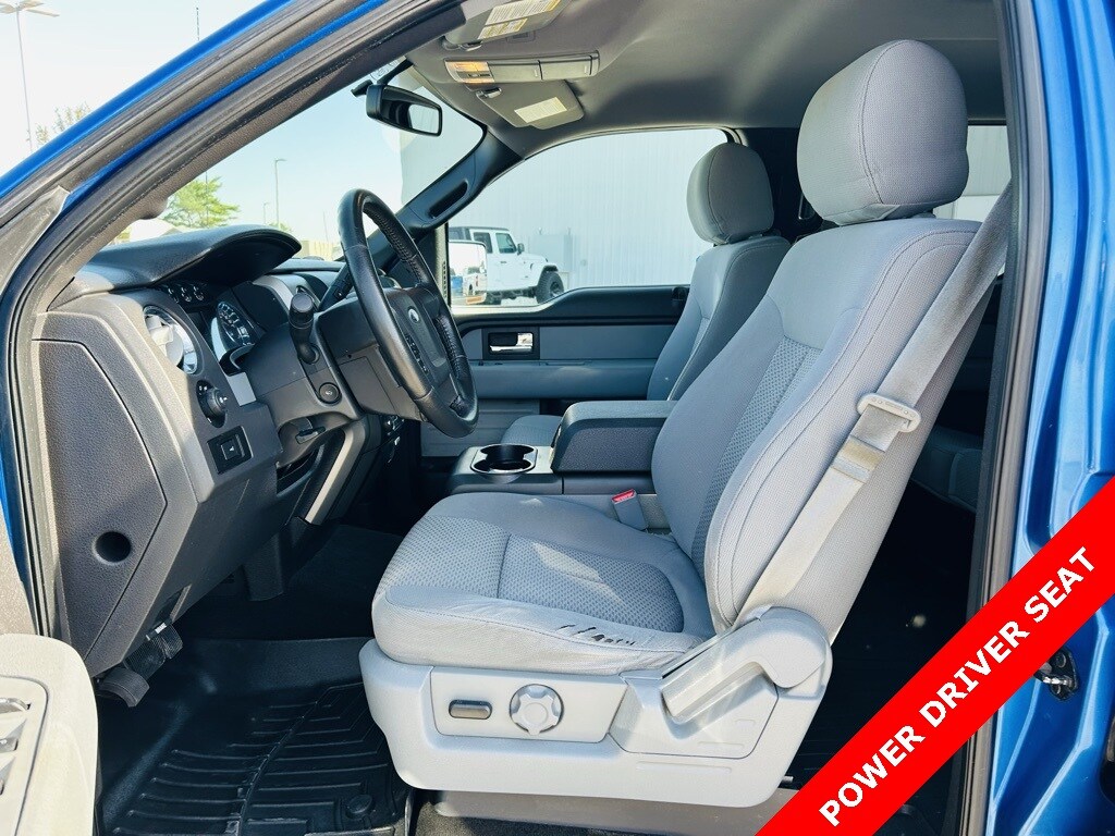 2013 Ford F-150 XLT photo 3