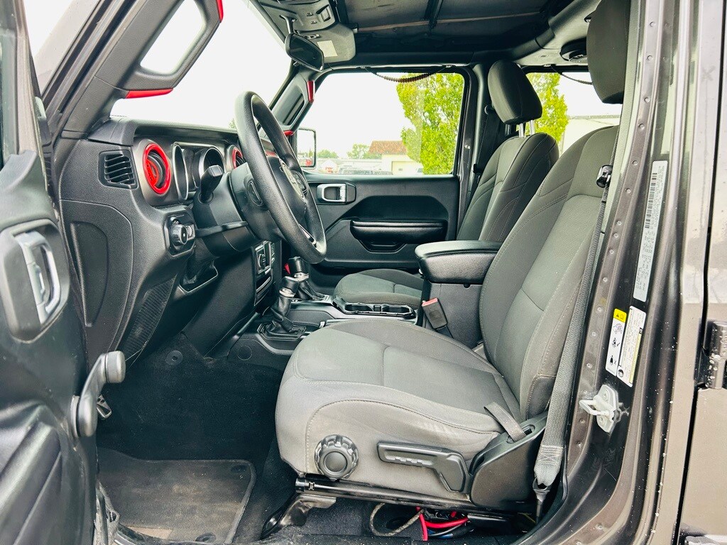 2018 Jeep Wrangler Unlimited Sport photo 3