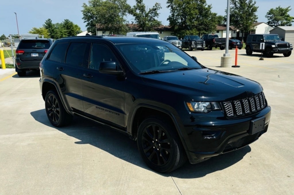 Certified 2021 Jeep Grand Cherokee Laredo X with VIN 1C4RJFAG7MC562565 for sale in Mattoon, IL