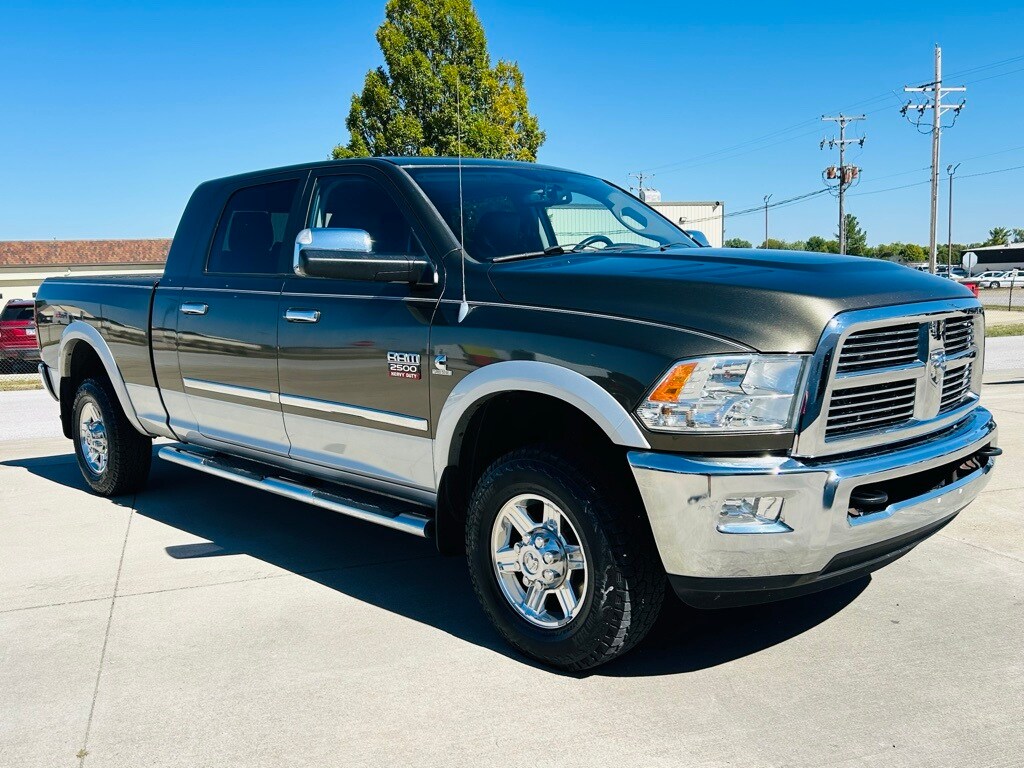 2012 Ram 2500 Laramie photo 2