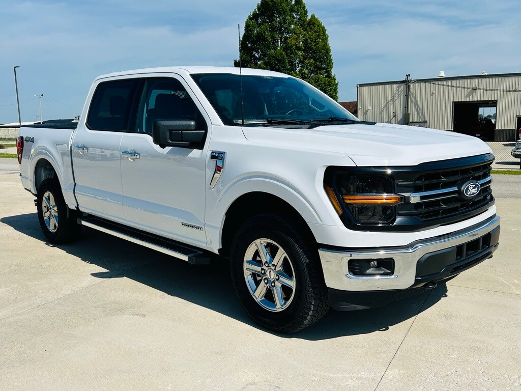 2024 Ford F-150 XLT photo 2